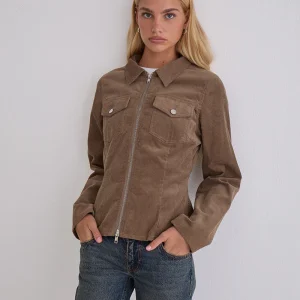 Rohana Veste ajustée en Baby Cord Walnut Brown